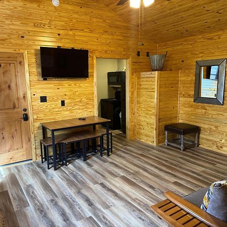 Hotel Kick Back Ranch Ramer Esterno foto