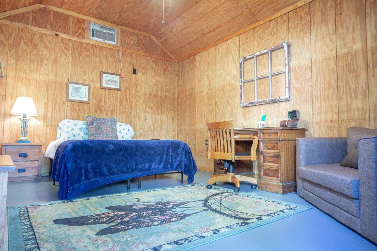 Hotel Kick Back Ranch Ramer Esterno foto