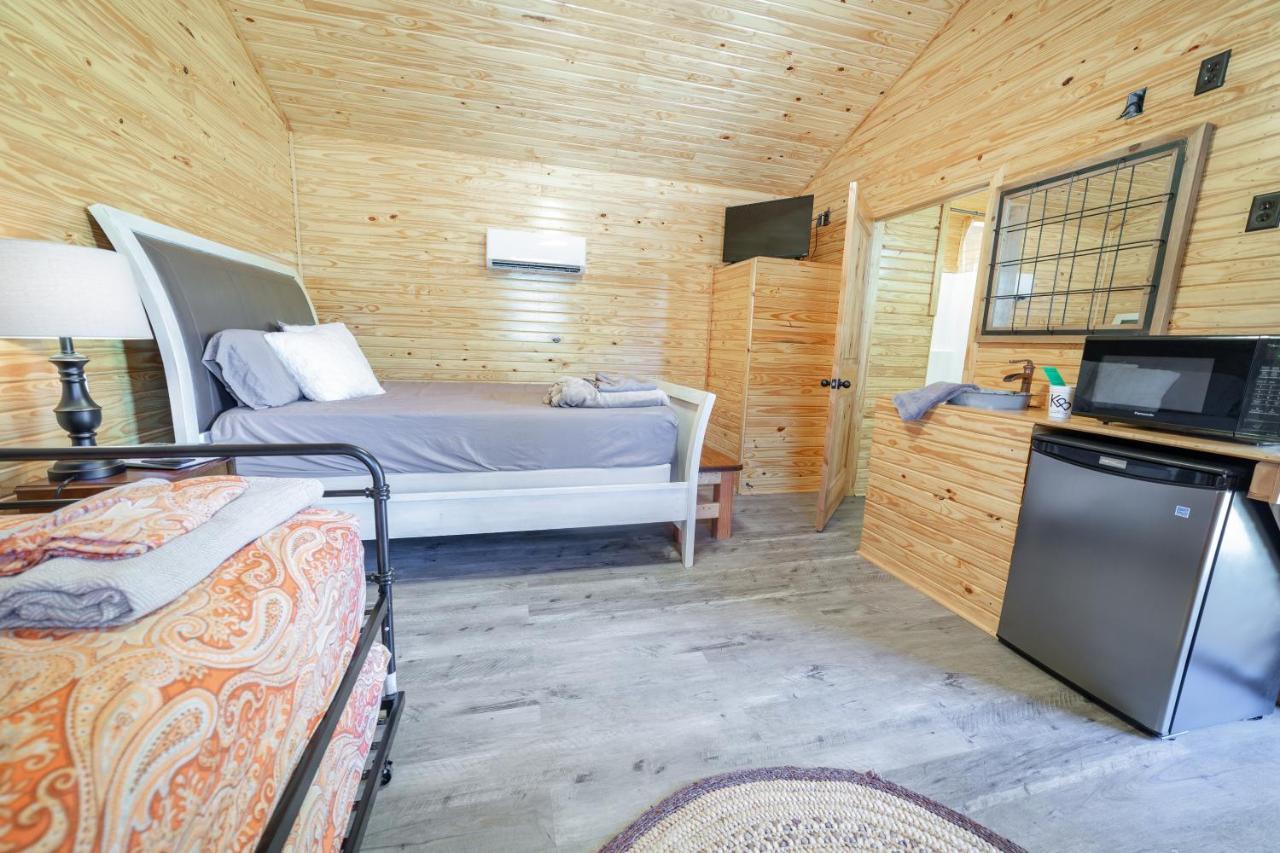 Hotel Kick Back Ranch Ramer Esterno foto