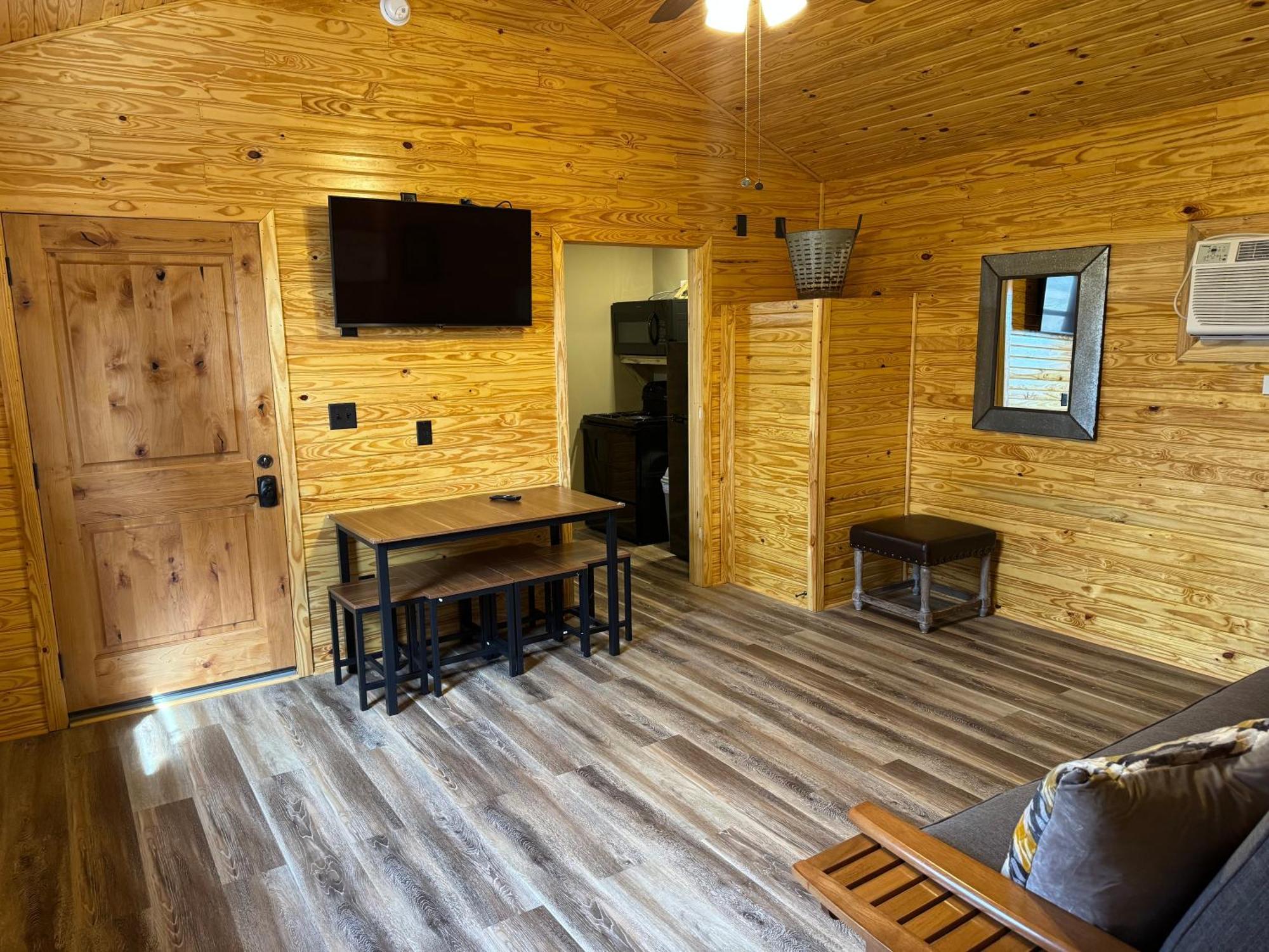 Hotel Kick Back Ranch Ramer Esterno foto